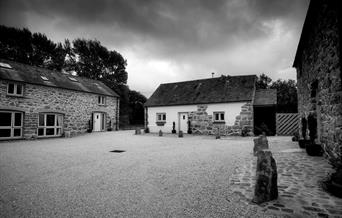 Bryngwyn Canol Cottages