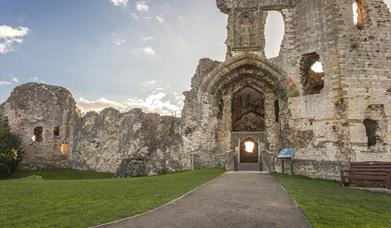 Denbigh Castle (Cadw)